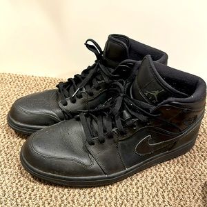 Jordan 1 all black